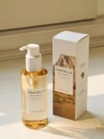 SKIN1004 - Madagascar Centella Light Cleansing Oil 200ml - Image 2