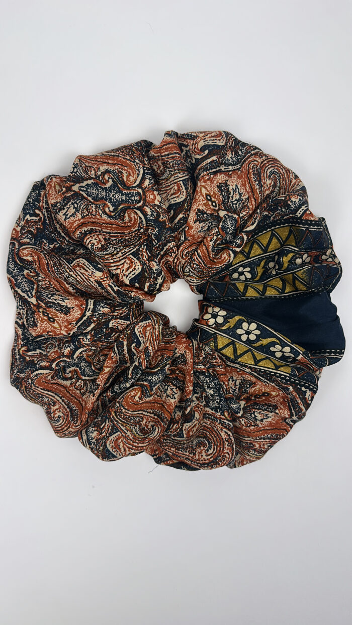 Scrunchie - Image 1