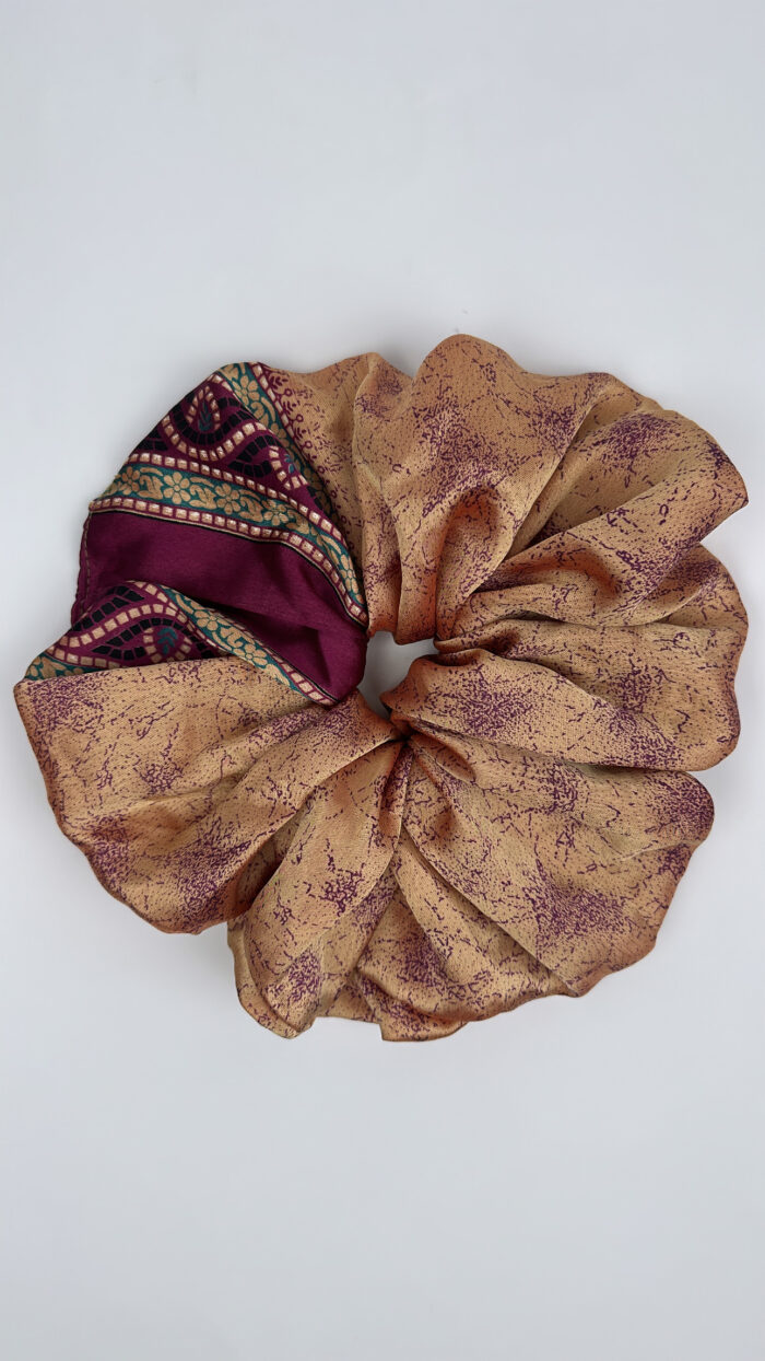 Scrunchie - Image 1