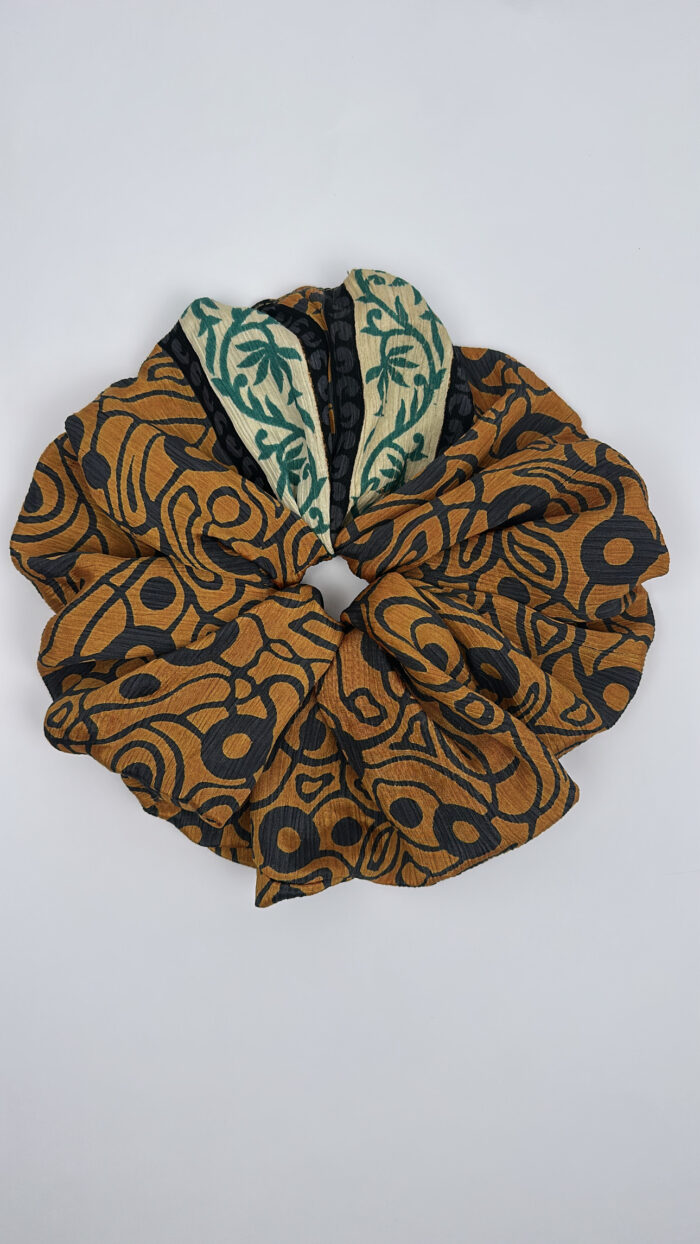 Scrunchie - Image 1