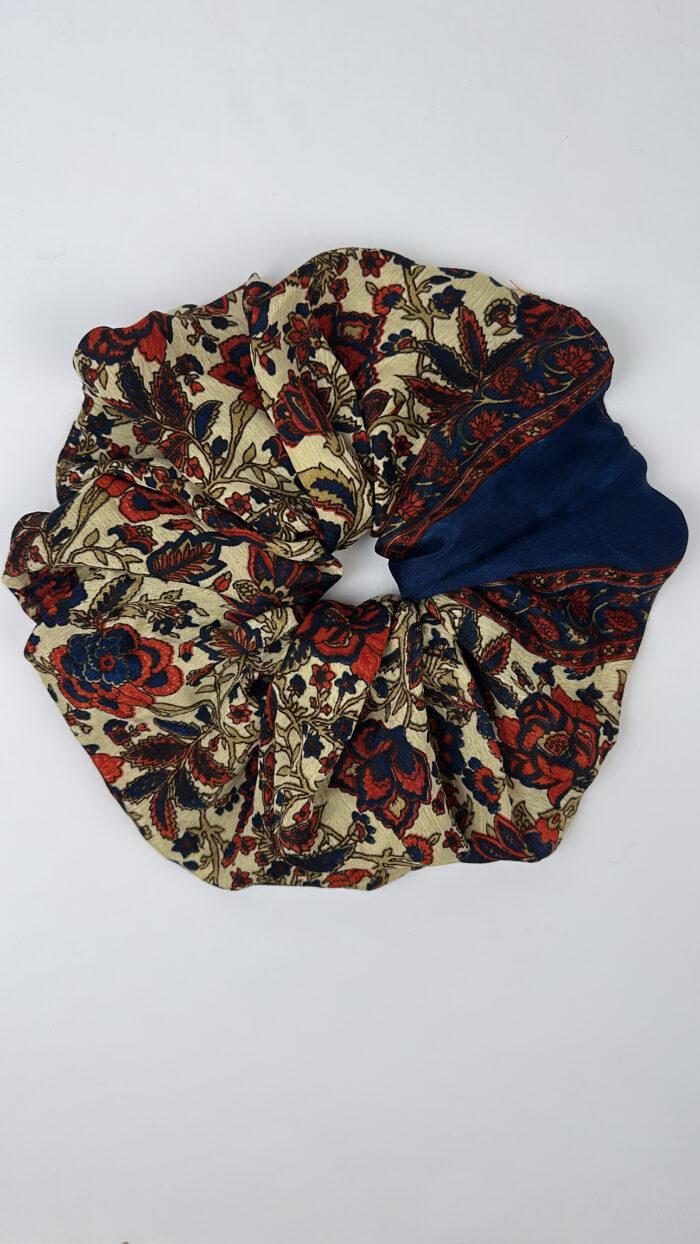 Scrunchie - Image 1