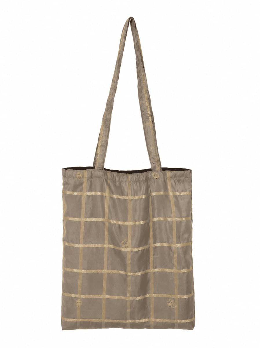 2A08DEB0-F618-47B9-A9C3-BA81FD4AA568 Tote Bag - Image 1